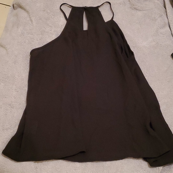 Tank - Picture 2 of 2